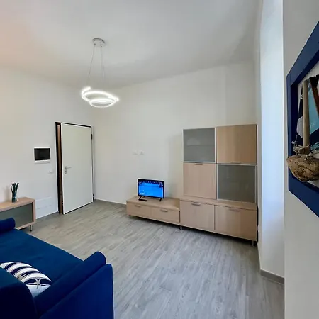 Bilocali Brezza Marina شقة